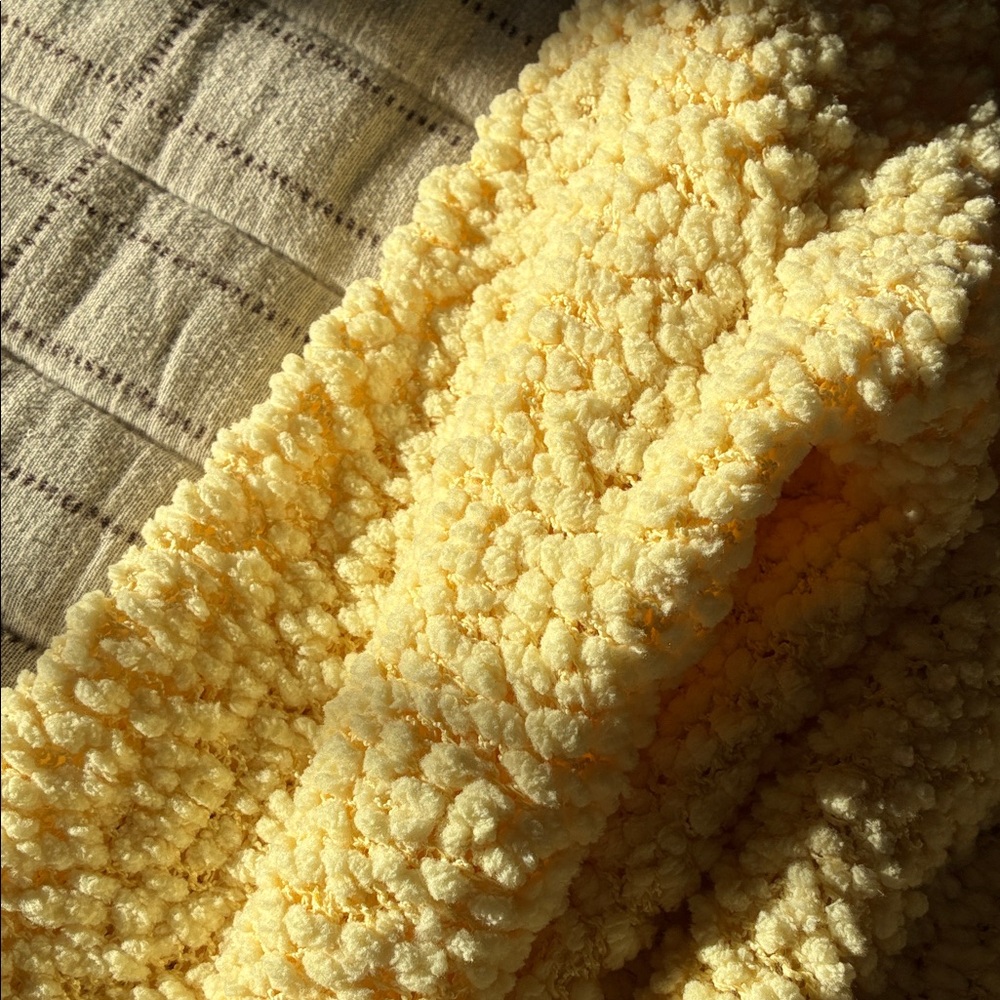 Oversized Sunshine Yellow Miracle Popcorn-Knit Hoodie Sweater Size S/M - Picture 2 of 5
